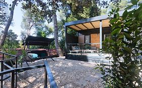 Total Escape Mobile Home Bianca Camp Porton Biondi